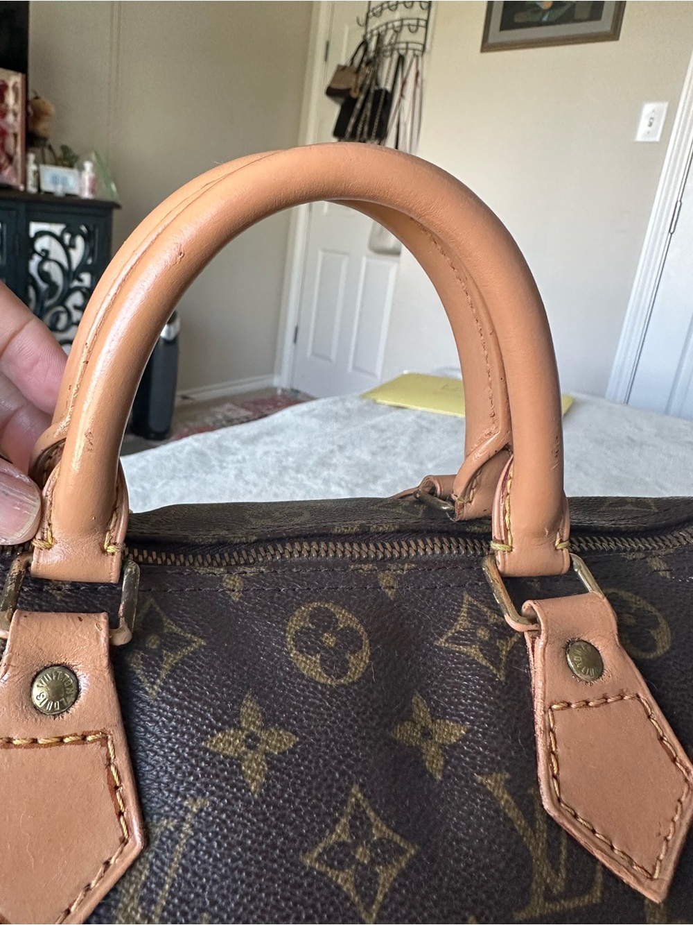 Louis Vuitton Brown Monogram Speedy 30 Handbag - Picture 14 of 16